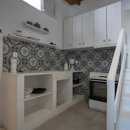 Traditional White House *